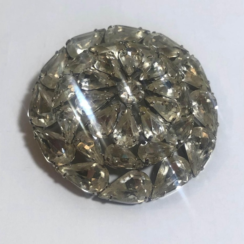 Vintage 2” Circle Tear Drop Rhinestone Brooch